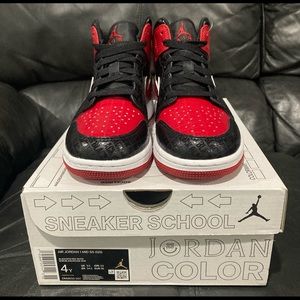 Air Jordan 1 Mid SS